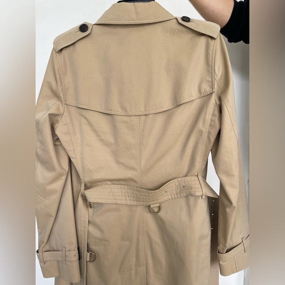 Burberry Modern Fit Trench Coat Size US 8 - Picture 6 of 9